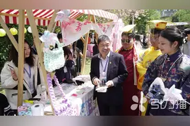 苏州工业园区职业技术学院第八届樱花节开幕图片