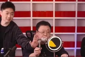 48岁罗永浩：跪着挣钱被骂是狗，折腾半生终靠老脸图片
