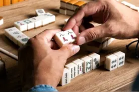 各位麻将友人们，打麻将长期输的真相，个个都太扎心。图片