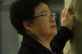 富豪父亲狠心丢弃女儿，60年后女儿含恨寻找，得知真相后无法接受图片