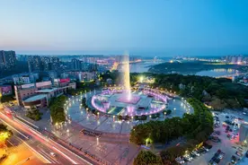 最想划到重庆的城市，被四川遗忘的城市-伟人故里广安图片