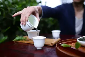 90%的人茶叶都泡错了！国级茶艺师：这6种茶这样泡，口感飙升200%图片