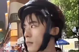 酷似易烊千玺！云南一外卖小哥意外走红！本人回应图片