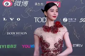 北京这一夜，娜扎五五分，刘诗诗俗气，金晨辣眼睛，白鹿梅婷惊艳图片