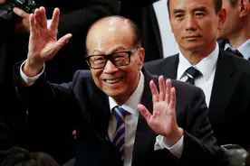 李嘉诚不听商务部劝阻，执意要卖港口，京港同时出手，大局已定？图片