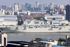 恭喜湖北？第4艘075两栖攻击舰即将服役，将配备20艘航母和两攻？图片