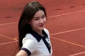 爱了！杭州一女大学生，颜值惊艳 青春活力，网友：直呼女神图片