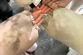 最简单的“羽绒服清洁”办法！5 分钟搞定，干净保暖还省钱图片