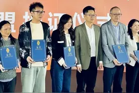 想详细了解街道有哪些为老助老服务？来“石二享老智播间”→图片