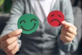 胡歌“早F晚E”登上热搜，这种情绪波动意味着什么？图片
