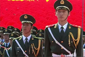 中国第一旗手高红甫：升旗6200次0失误，退伍后婉拒百万年薪聘请图片