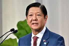 中方警告菲律宾，不要轻举妄动，马科斯亮出6个字，态度很强硬图片