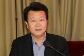 大快人心！反腐败的利剑终于指向医疗系统，毕路佳开除党籍！图片