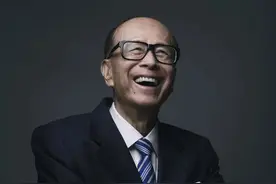 李嘉诚紧急撤退，传递什么信号？图片