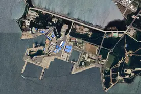 大陆渔船现身澎湖，船上伸出3米长大铁杆，台海巡船见状掉头就撤图片