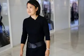 善恶终有报！疫情期间一毛不拔，赚中国的钱捐美国6亿，如今怎样图片