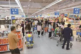 1至2月，厦门金银珠宝类零售额增长1.7倍图片