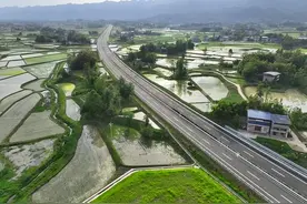 深度 | 梁开高速重庆段30日通车 川渝间已建成19条高速路省际大通道 到2027年将增至27条图片