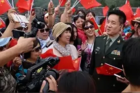 德艺双馨的老艺术家阎维文，始终不渝陪伴妻子抗癌34年图片