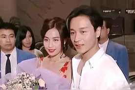 刘嘉玲和张国荣同框时最美，年轻时长相不凶，梁朝伟最爱她的手图片