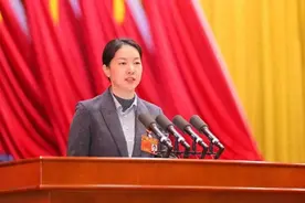 广东省佛山市同日迎来2名女区长图片