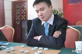 他是象棋传奇人物 打遍街边无敌手 跪求一败 真身国家大师 世界赛冠军图片