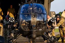 特种作战的“暴力小鸟”，AH-6轻型火力支援直升机图片