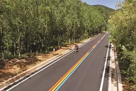 中阳县农村公路成为家门口的致富路幸福路连心路振兴路放心路希望路图片