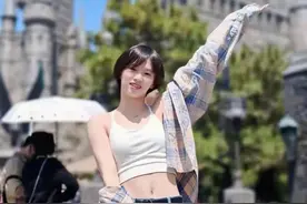 日常生活中的陈芋汐原来这么会打扮，真是又漂亮又精致！图片