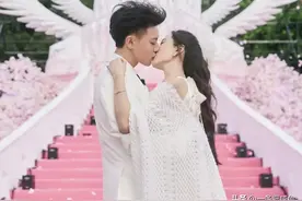 浪漫！黄子韬求婚徐艺洋:我敢娶你，你敢答应我吗？徐艺洋:敢！图片