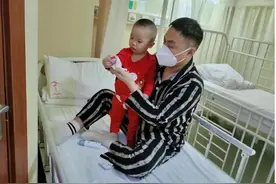 黑龙江夫妇豪借22万做试管，生了一对双胞胎，但一年后傻了眼！图片
