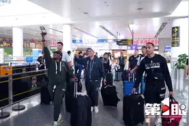 NBA名人堂球星来重庆了！迪瓦茨率队来渝当“教练”图片