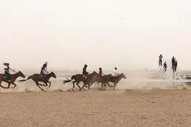 包头：赛马“村超” 再燃激情图片