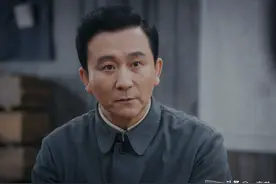 《孤舟》大结局：直到王明忠被抓后惨死，才明白，易中锄奸肖君侠图片