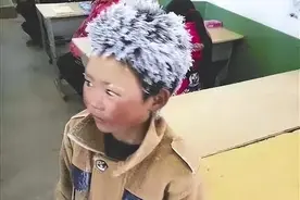 那个走4.5公里山路上学、满头冰花的男孩，多年过去，他过得怎样图片