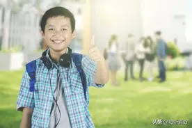 一个小小金猪存钱罐，衍生出一段奇妙故事图片