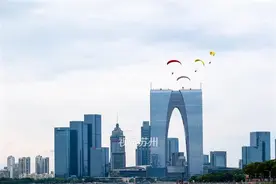 水乡上崛起的现代化新城图片