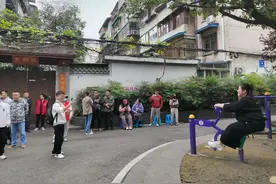 成都“迪士尼”，又 一网络热梗图片