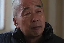 儿子坐马航失联，多年后父亲收到儿子“消息”，坚信儿子还活着图片