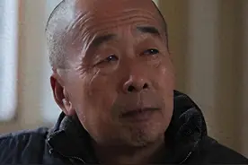 儿子坐马航失联，多年后父亲收到儿子“消息”，坚信儿子还活着图片