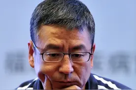 白岩松近况曝光！曾天天睡不着觉，沟通出现障碍，数次想了结自我图片