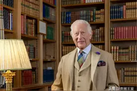 英王查尔斯新年发照！精神状态极佳，“威廉五世”登基预言或成真图片