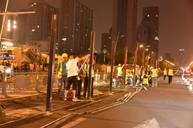 太原：迎泽大街南半幅正式封闭，各产权单位开始拆除旧有设施图片
