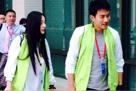 杨幂刘恺威罕见同框为小糯米庆生，温情画面引热议图片