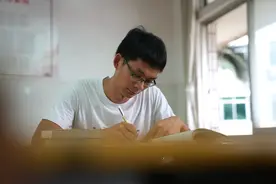 第16次高考，唐尚珺不再执着于清华丨大象深度图片