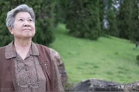 72岁婆婆不串门不凑热闹，一个人独来独往，这样的生活状态正常吗图片