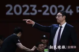 独家专访上海久事男篮主帅刘鹏：再过三年，“鲨”向冠军图片