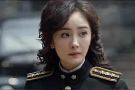 杨幂首演反派女特务，秦昊分饰两角，网友：谍战剧早该拍这样的了图片