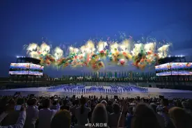 世运会烟花绽放，哪一束让你一眼惊艳？图片