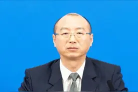 孟武康任武汉商学院党委书记图片